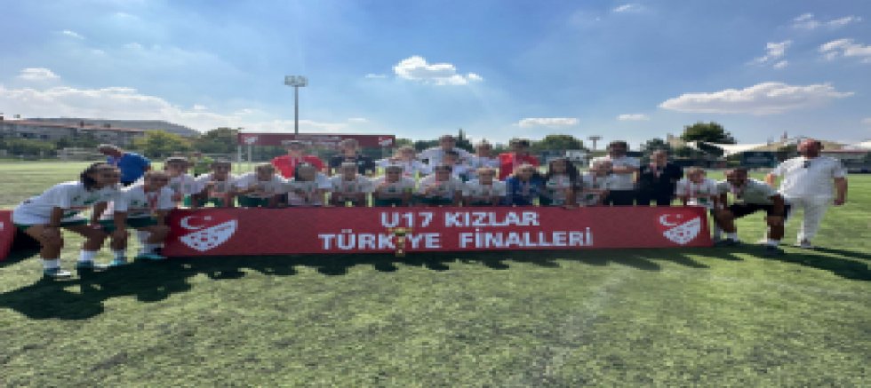 U17 Kızlar Türkiye Şampiyonu Dudullu Spor Oldu